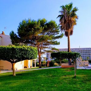 Coqueto apartamento con terraza en la playa